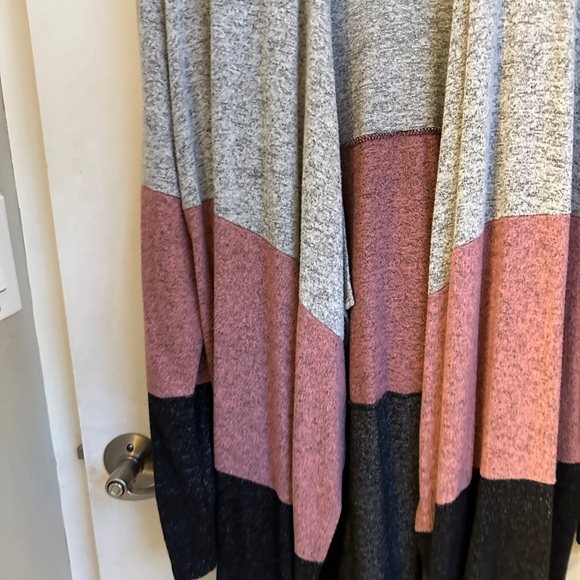 Cardigan - Picture 3 of 3